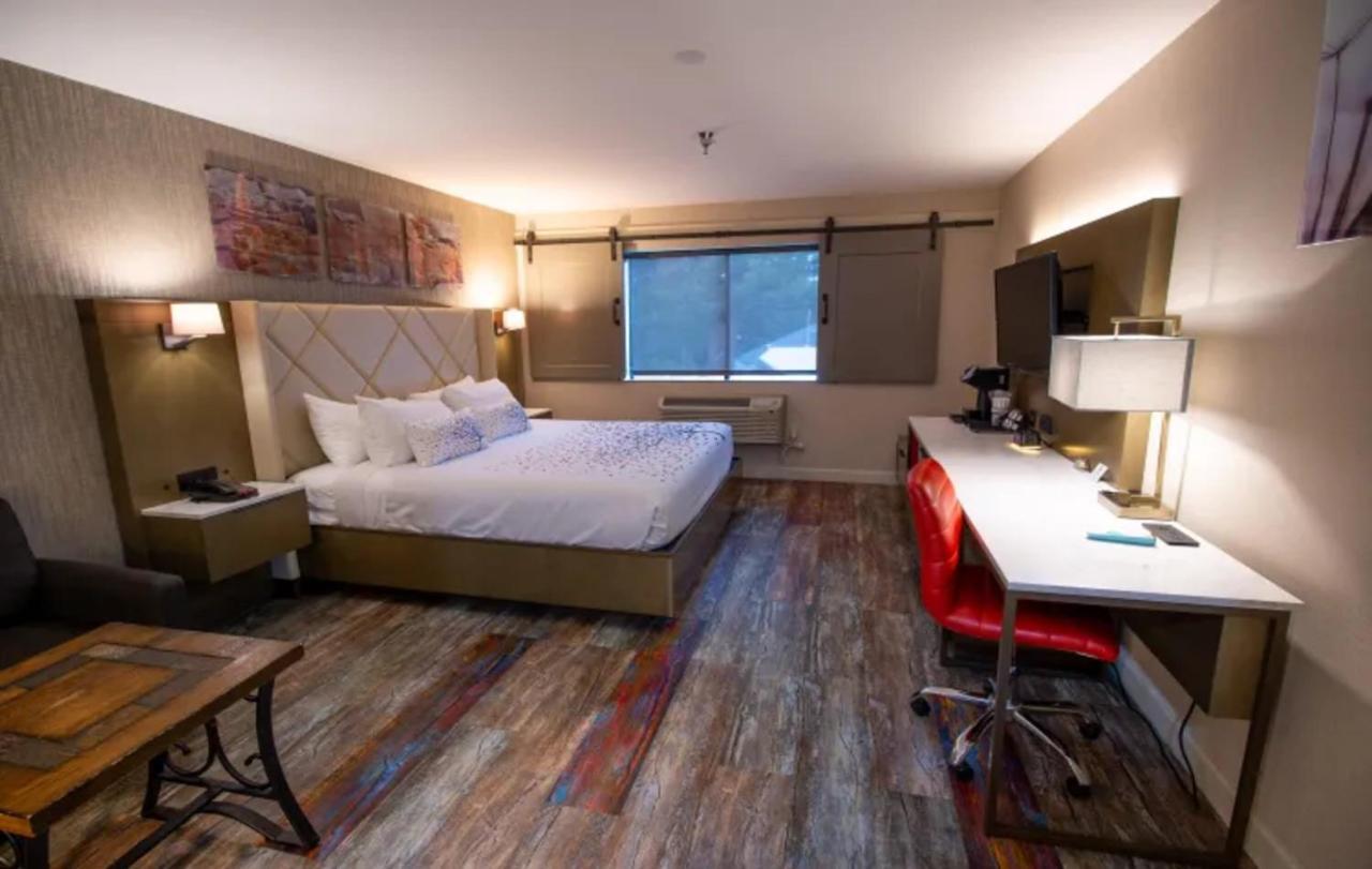 Empeiria High Sierra Hotel 马姆莫斯湖 外观 照片
